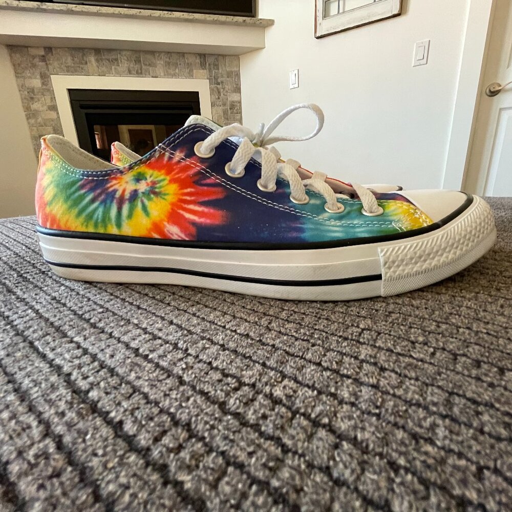 Converse Tie Die Women's Sneakers Size 9